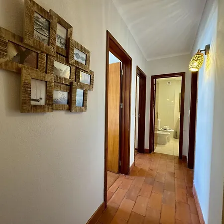 Charming 2 With Pool By Homing Apartamento