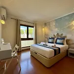 아파트 Charming 2 With Pool By Homing